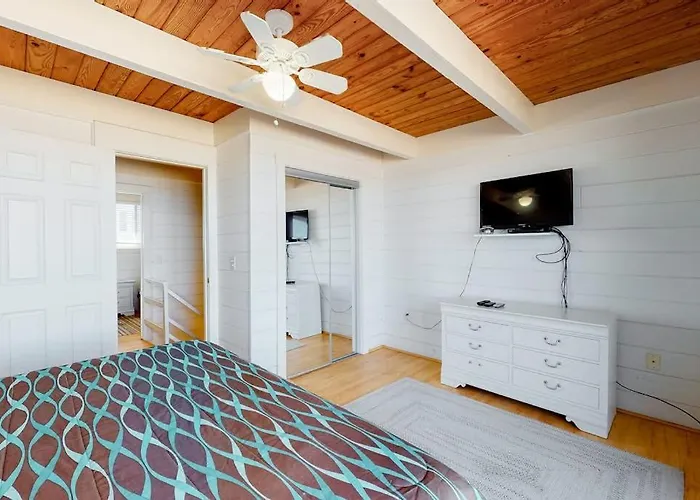 Beachwalk Ii 4 *
